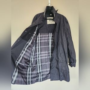 Burberry Men's Windbreaker/Rainjacket